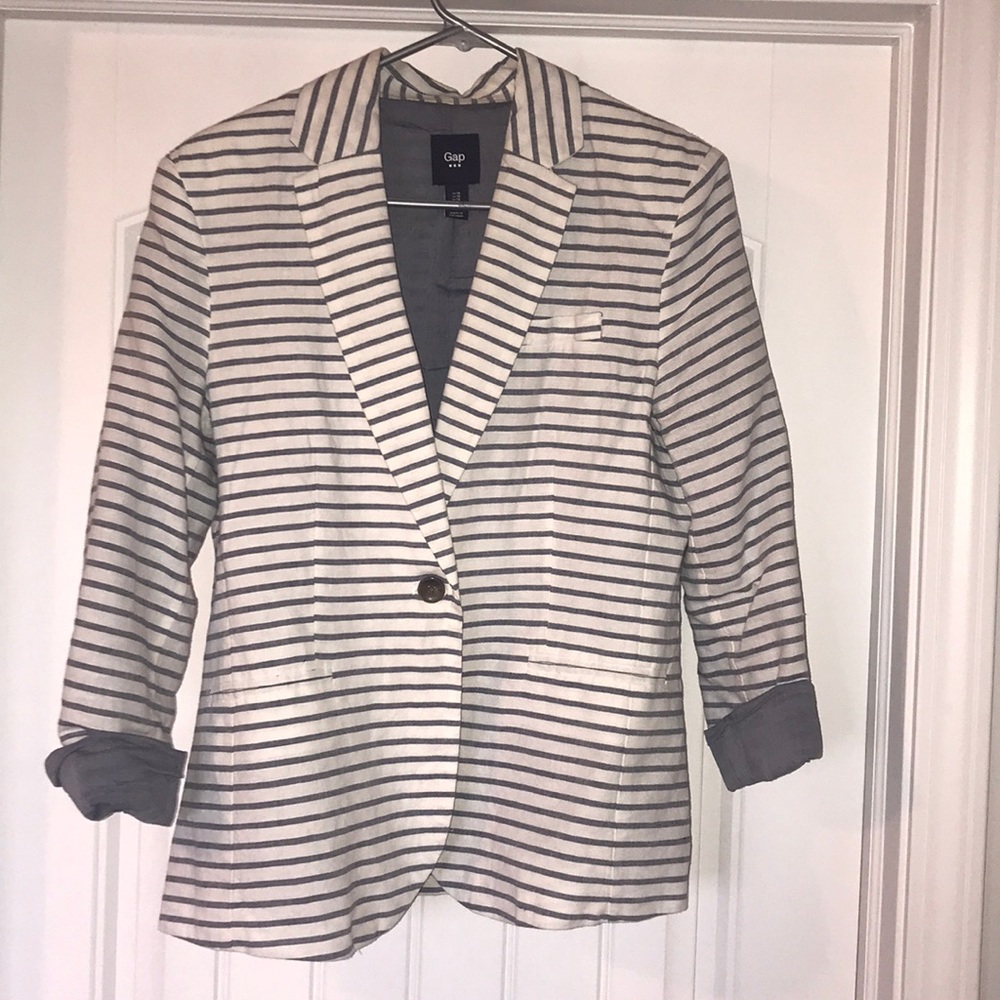 Gap • Linen Blazer